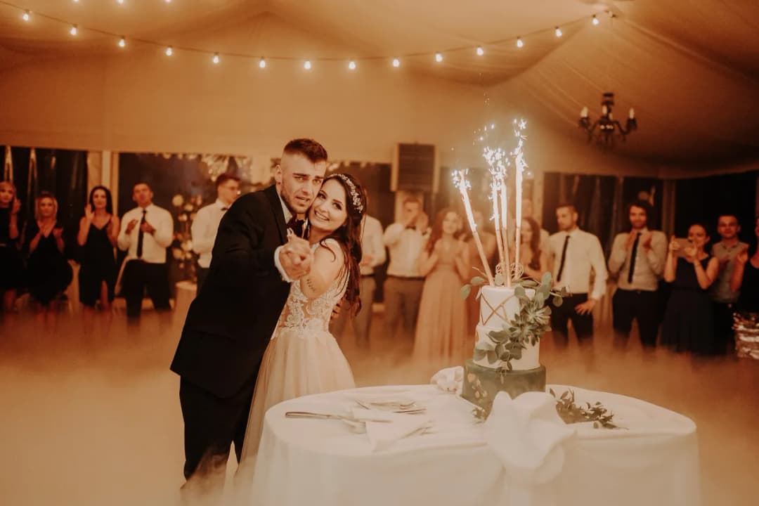 Czym zastąpić pierwszy taniec? Odkryj nietypowe pomysły na wesele