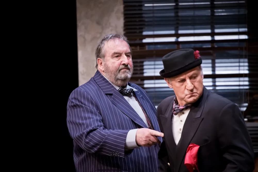 Słoneczni chłopcy spektakl – wszystko, co musisz wiedzieć o premierze i obsadzie