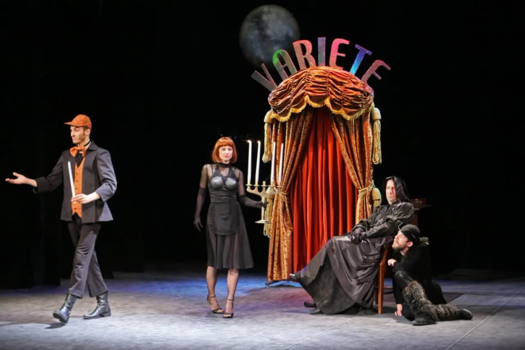 Mistrz i Małgorzata spektakl – emocjonująca adaptacja z recenzjami